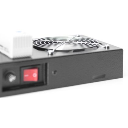 Digitus Dachlüftereinheit für 483 mm (19`) Wandgehäuse